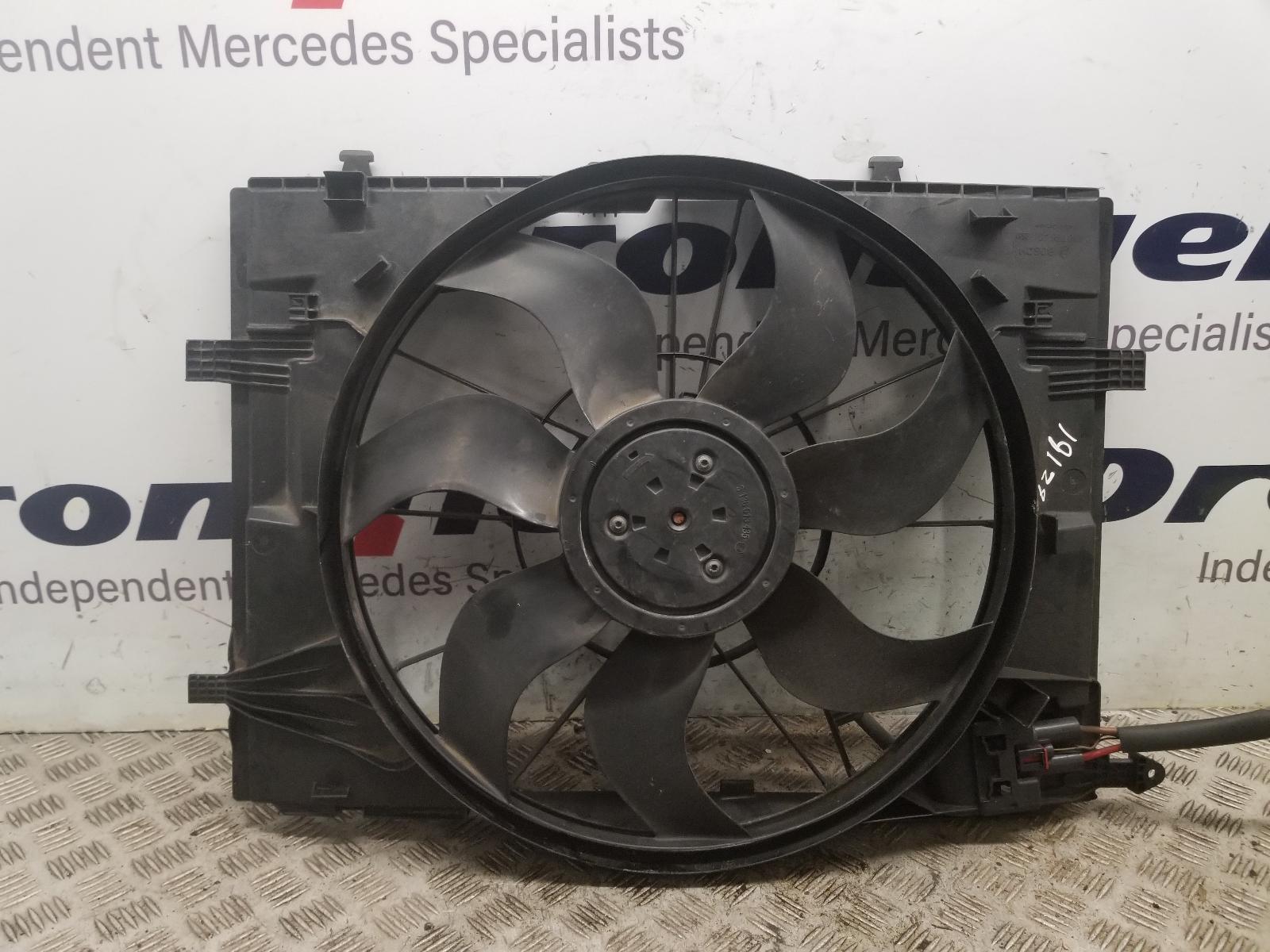 View Auto part Engine Cooling Motor Mercedes C Class 2016