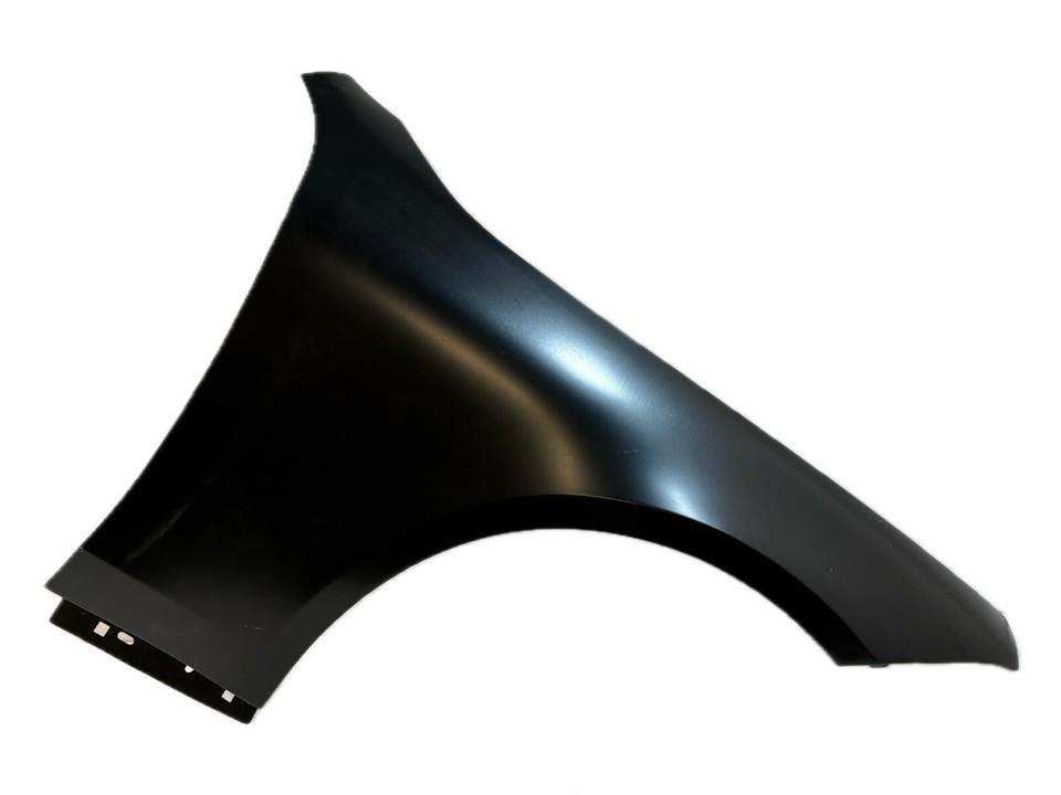 View Auto part R Wing Mercedes Cls Class 2022