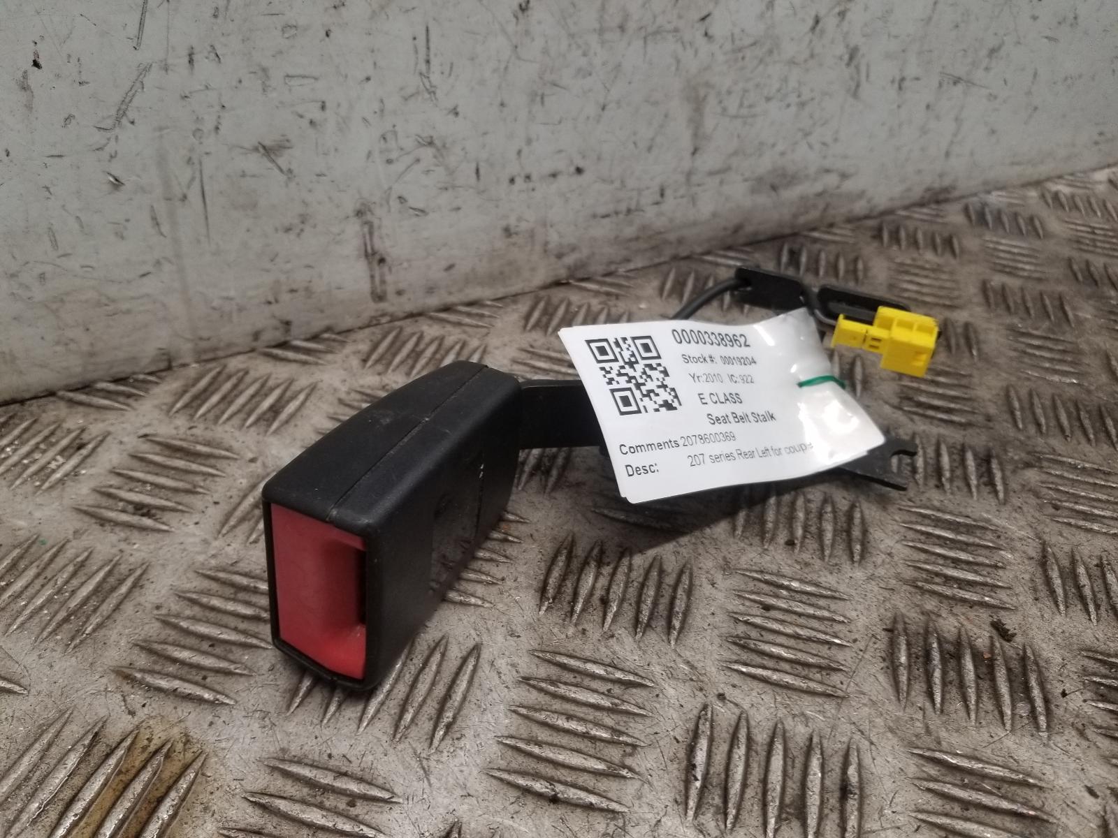 View Auto part Seat Belt Mercedes E Class 2010
