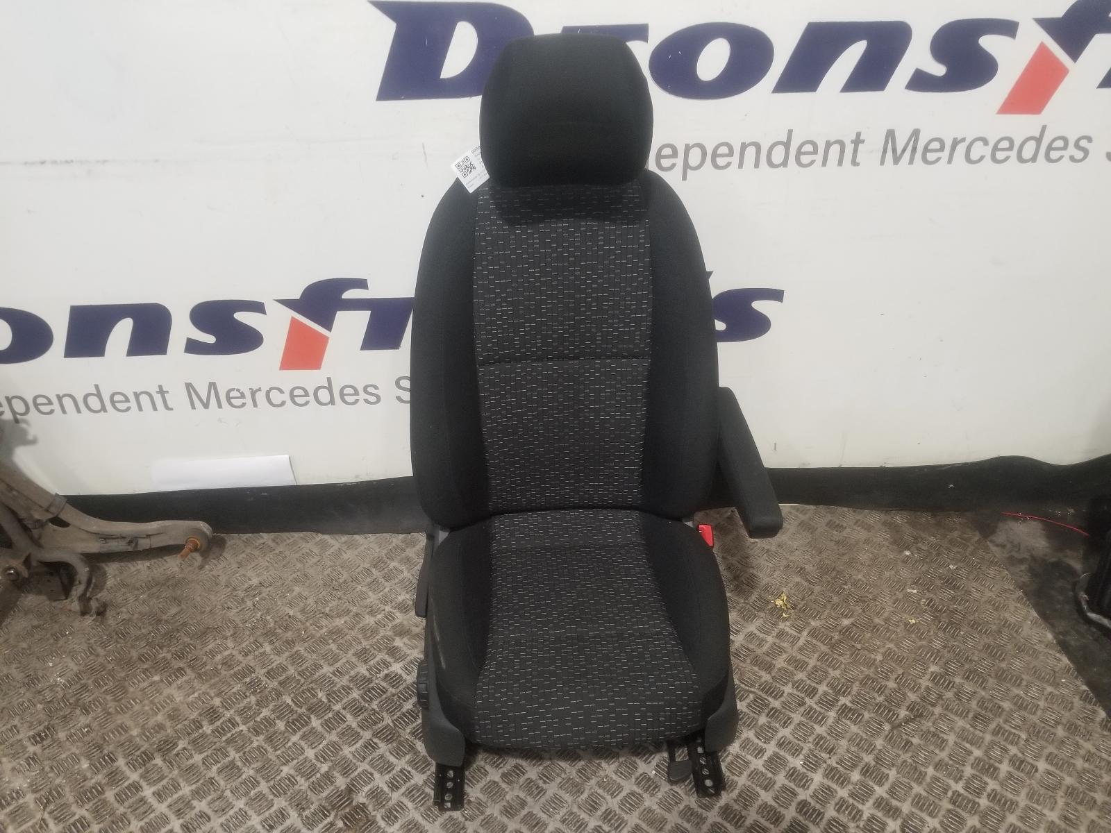 View Auto part Front Seat Mercedes Vito 2019