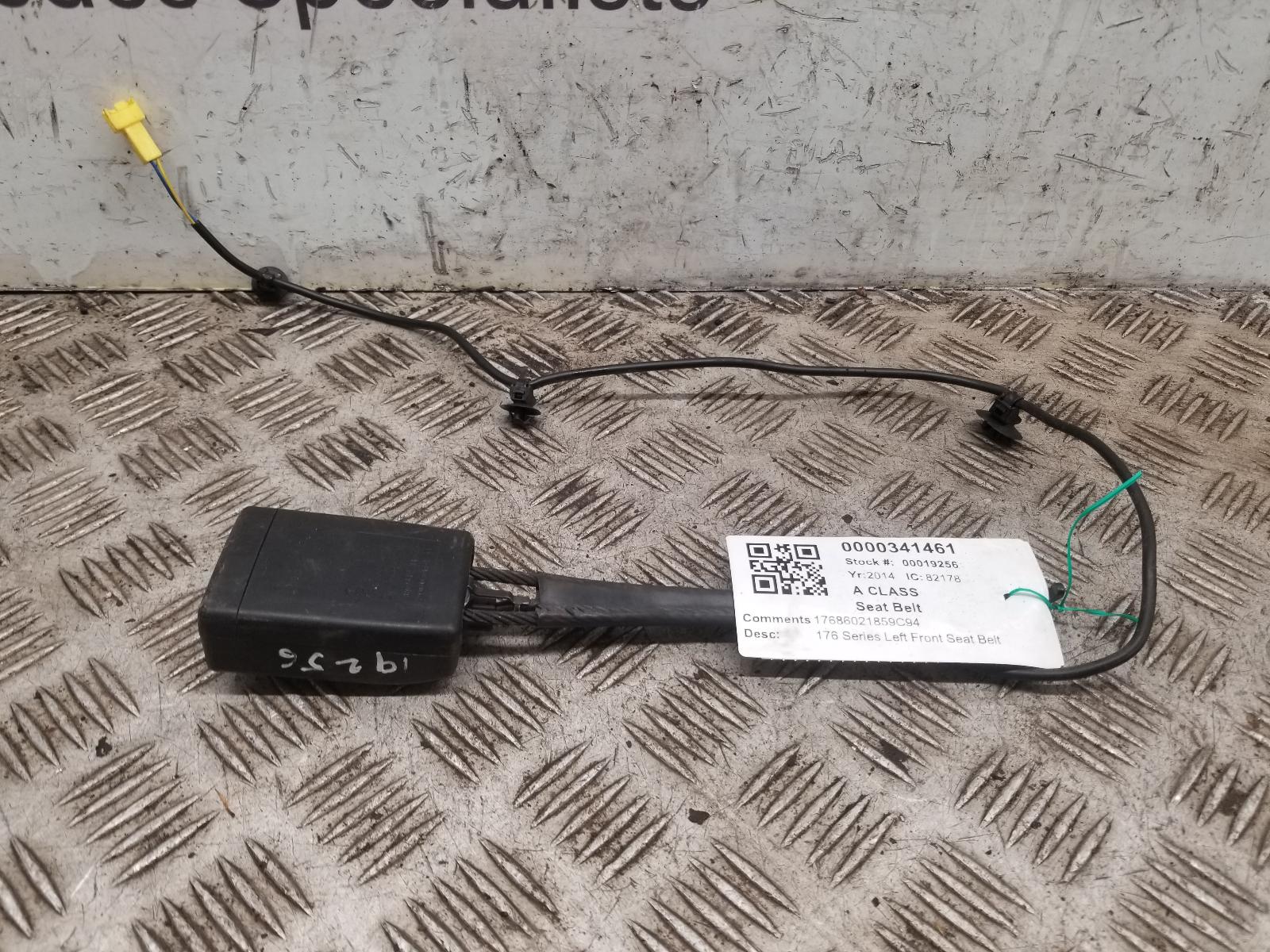 View Auto part Seat Belt Mercedes A Class 2014