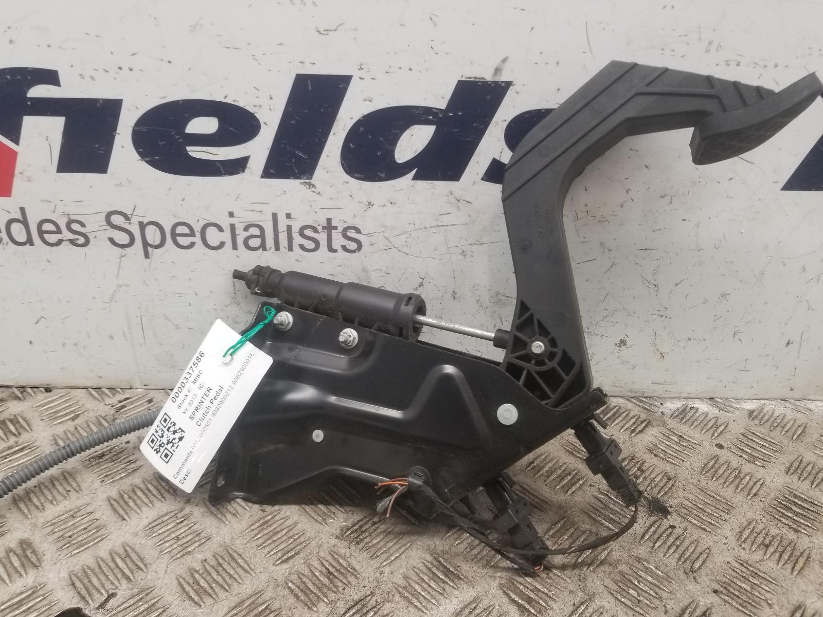 View Auto part Clutch Pedal Mercedes Sprinter 2015