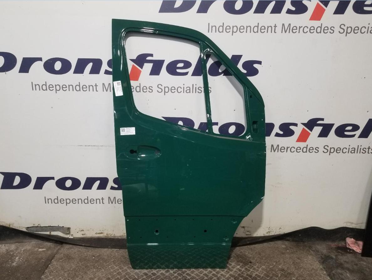 View Auto part R Front Door Mercedes Sprinter 2025