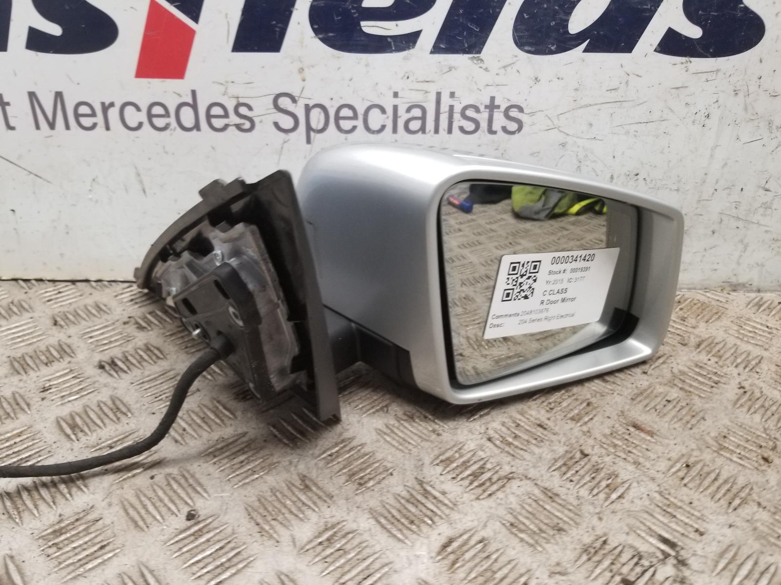 View Auto part R Door Mirror Mercedes C Class 2015