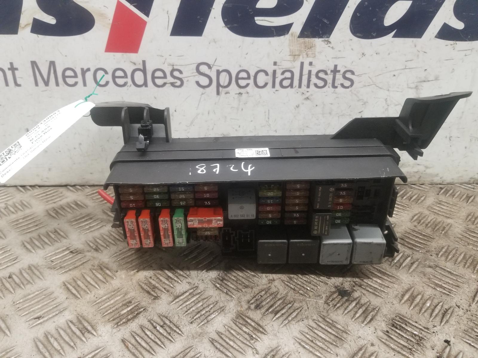 View Auto part Fuse Box Mercedes M Class 2007