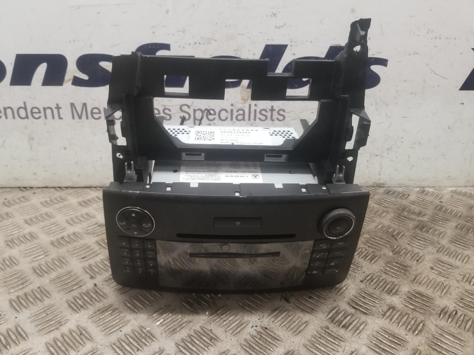 View Auto part A/V Equipment Mercedes M Class 2007