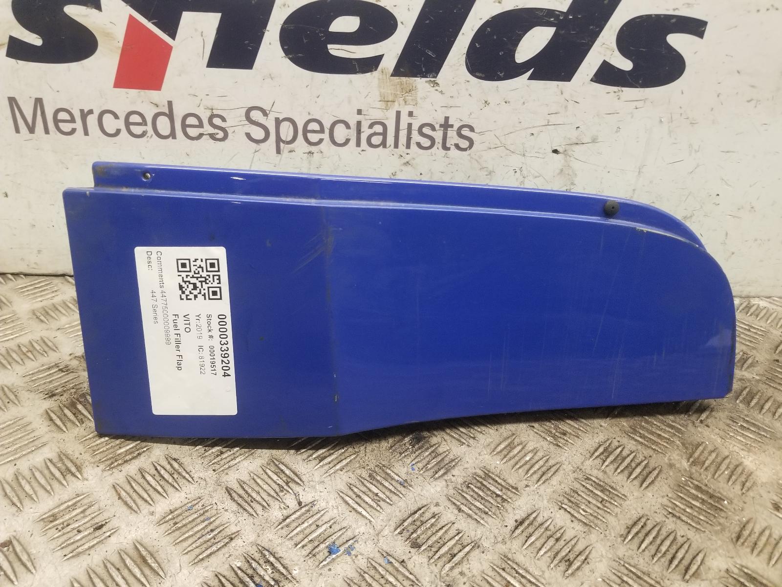 View Auto part Fuel Filler Flap Mercedes Vito 2019
