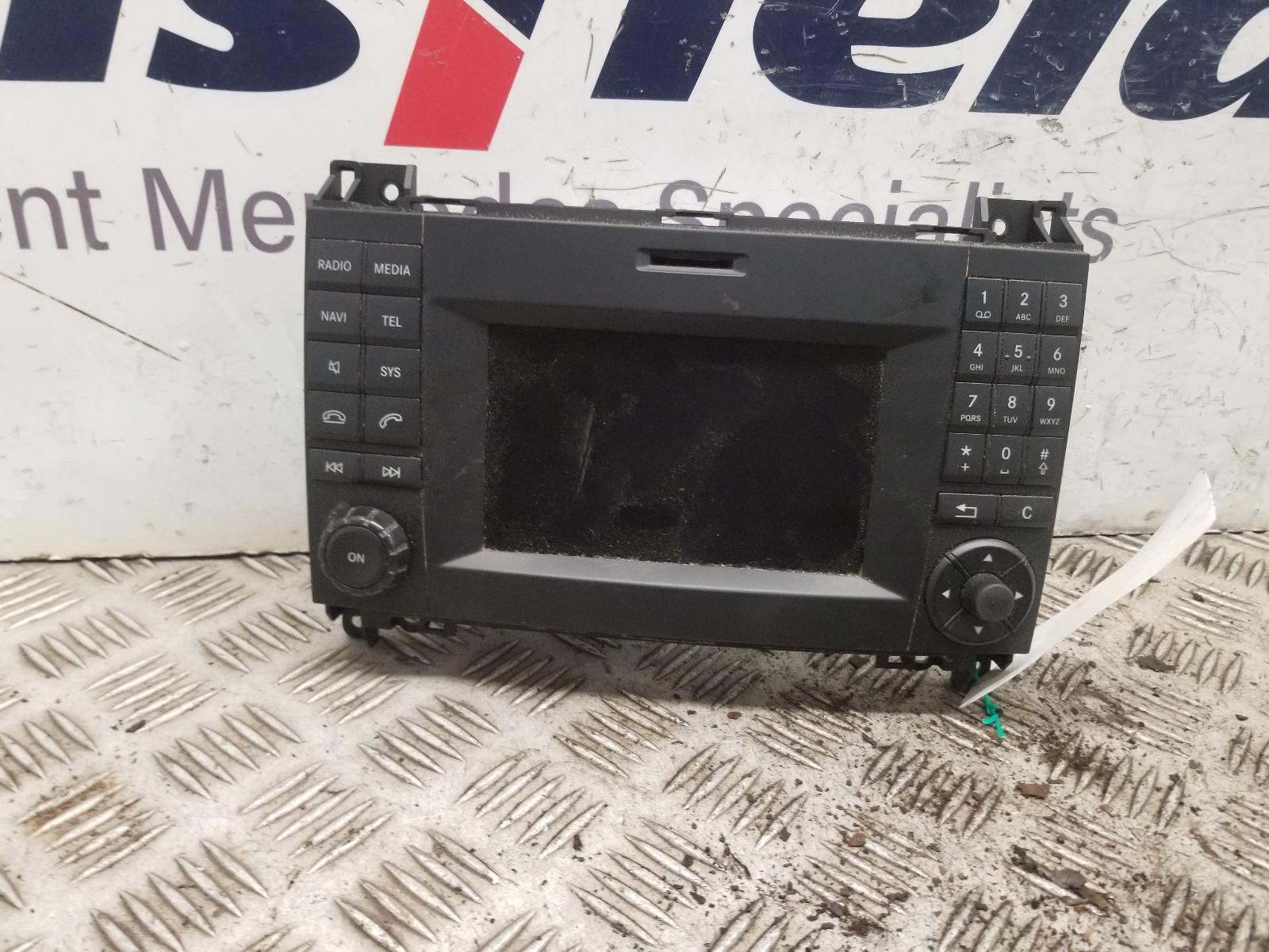 View Auto part A/V Equipment Mercedes Vito 2018