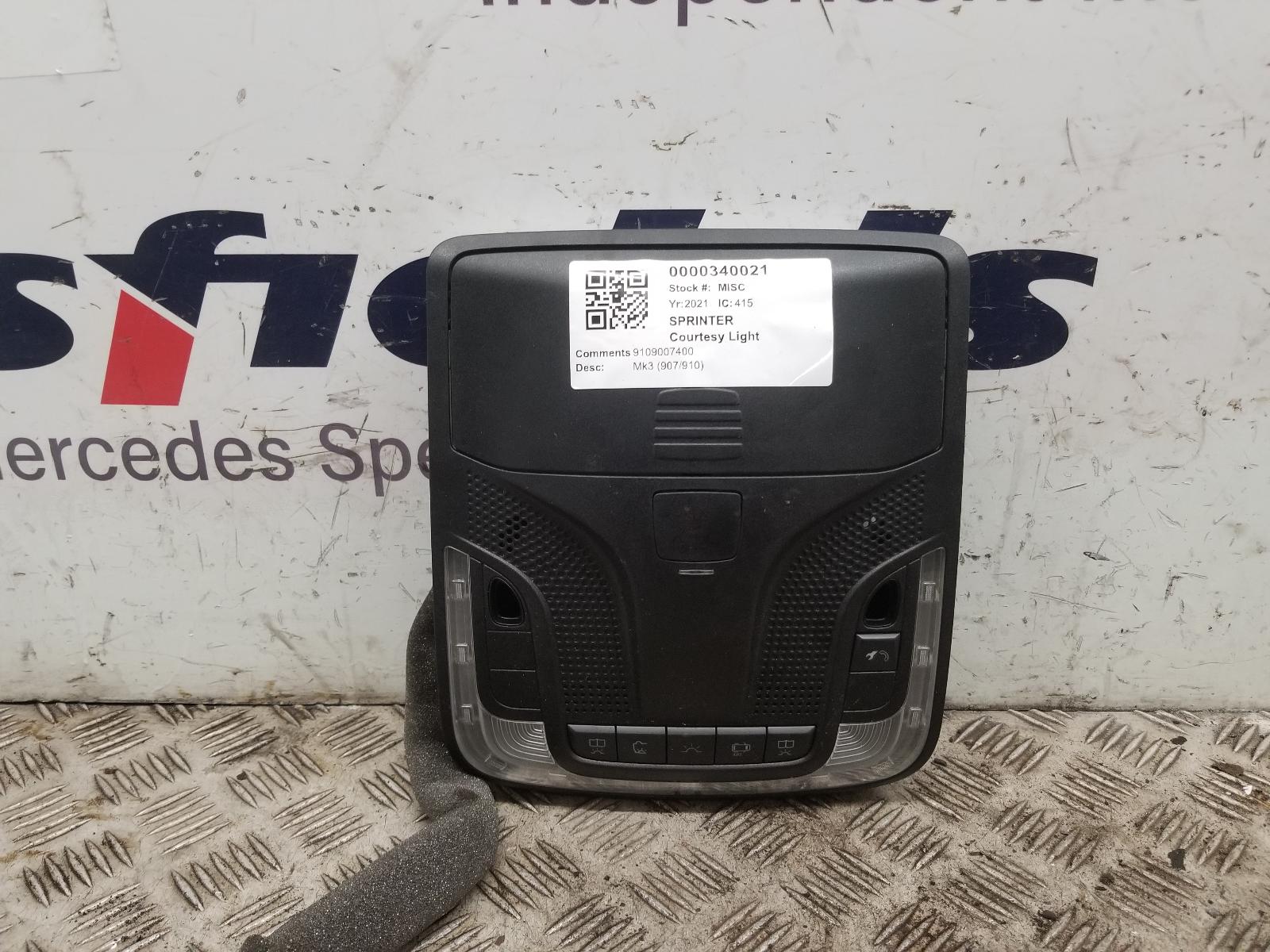 View Auto part Courtesy Light Mercedes Sprinter 2021