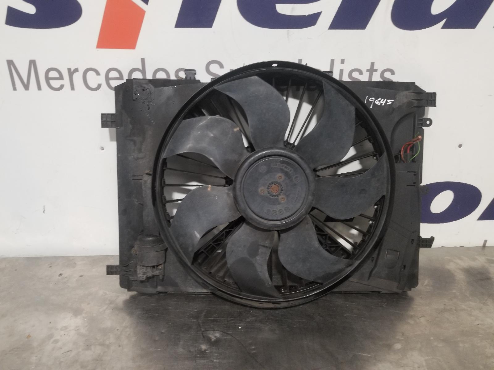 View Auto part Engine Cooling Motor Mercedes E Class 2009