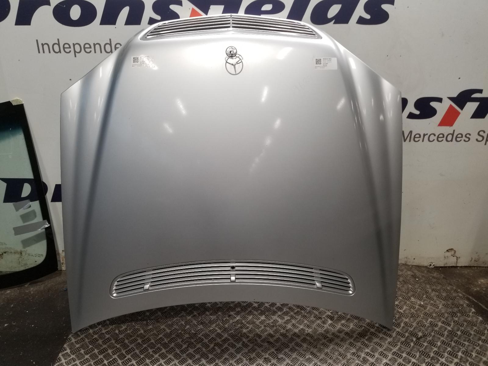 View Auto part Bonnet Mercedes S Class 2001
