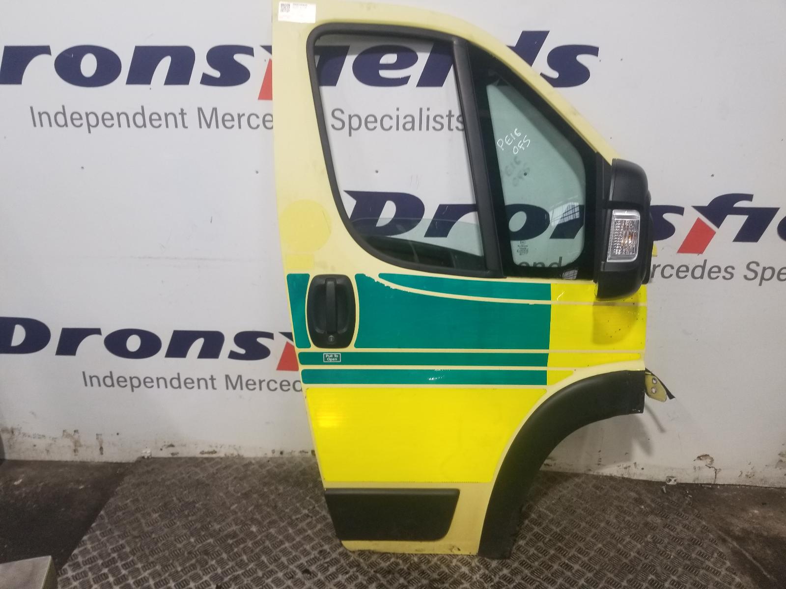 View Auto part R Front Door Fiat Ducato 2018
