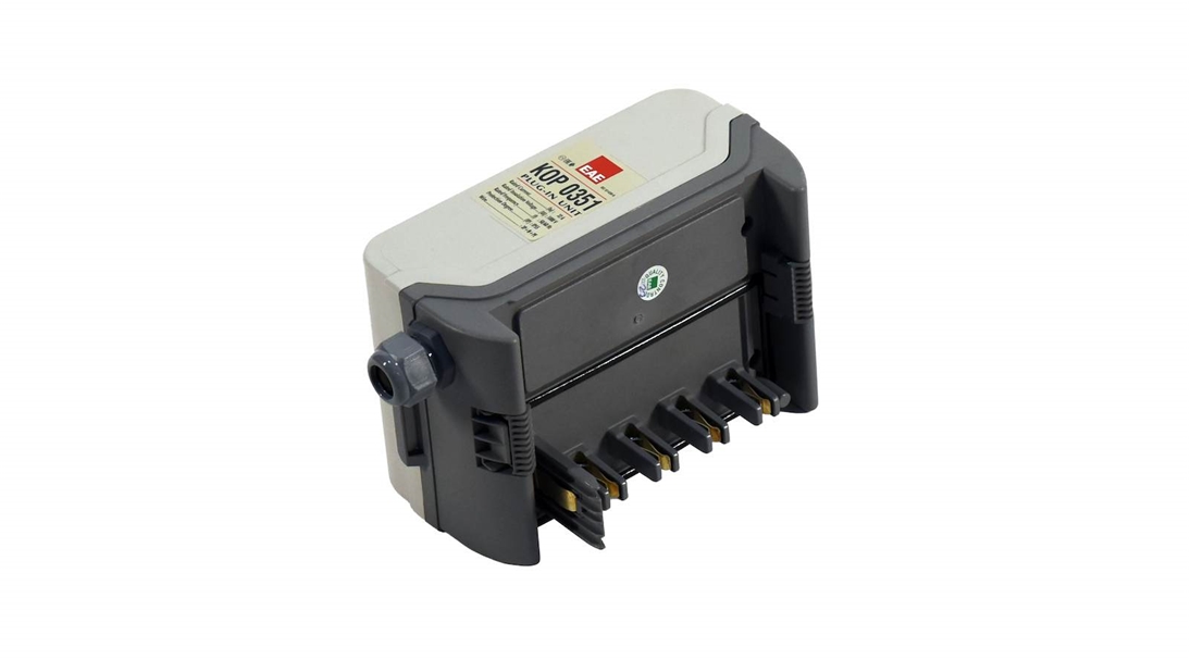 KOP 0351-B1-32 A-PLUG-IN-ÇIKIŞ KUTUSU-AÇILABILIR PENCERE-8 MODÜL-GRİ-5W