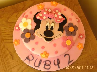 Minnie Mouse Cake