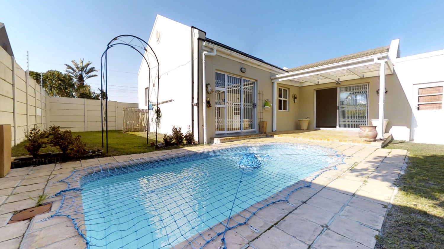 3 Bed Home For Sale in Sunningdale (R 2,500,000)