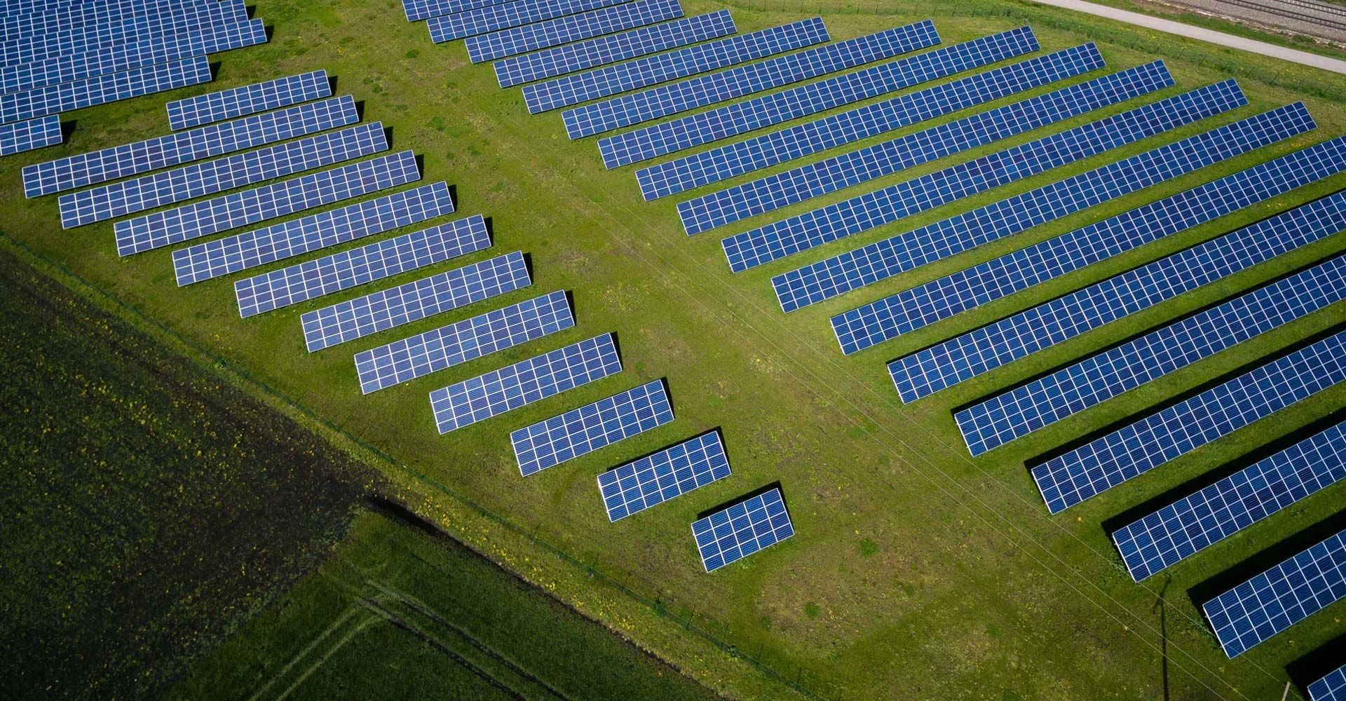 Copertina smaltimento pannelli fotovoltaici
