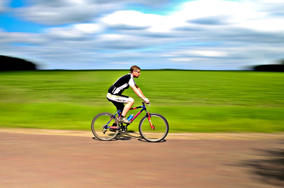 VIDEO - Come andare più veloce con una e-Mtb? Due risposte ...