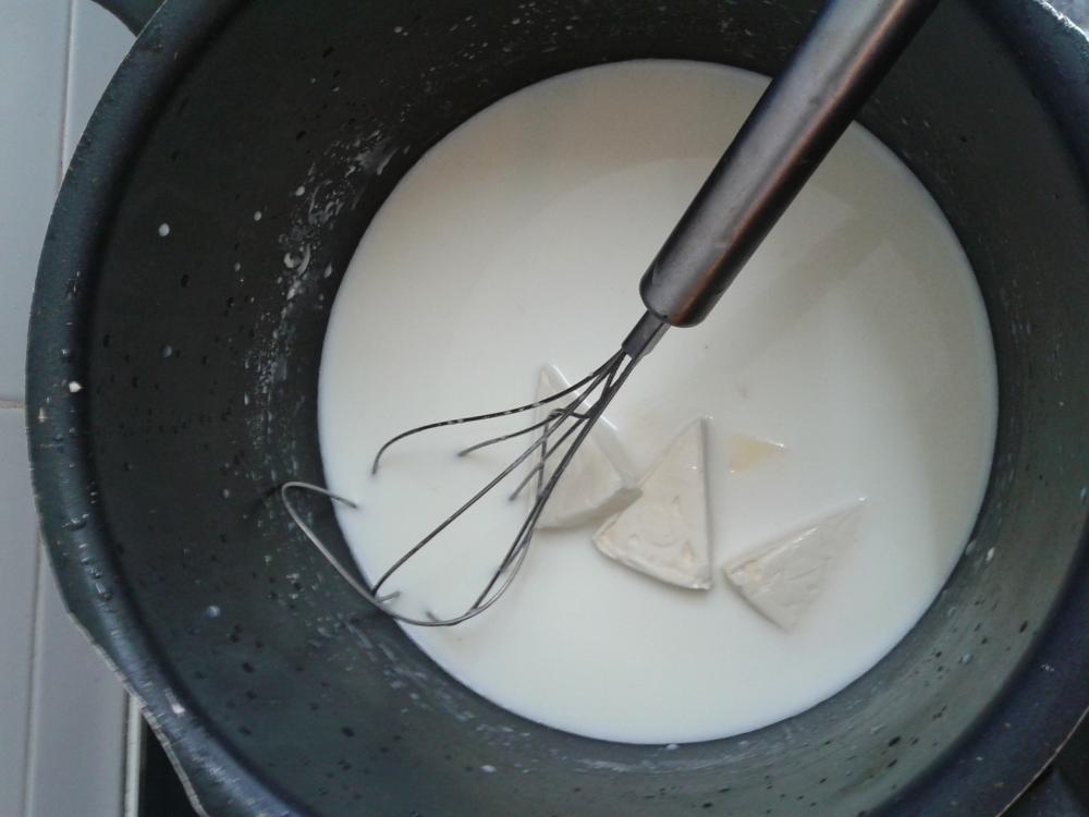 خطوات عمل مسقعة الجبن