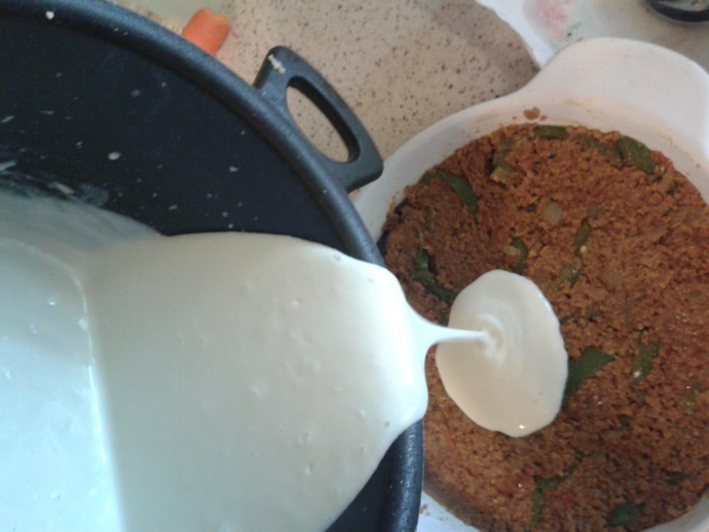 خطوات عمل مسقعة الجبن