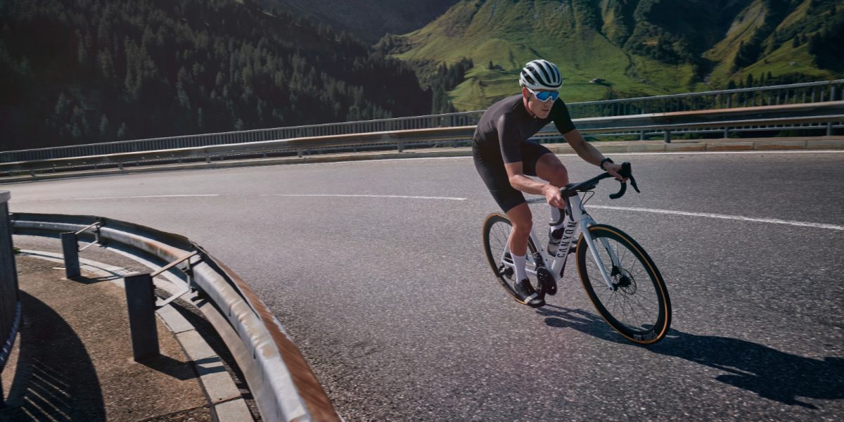 La bici da scalatore per eccellenza, Canyon lancia la gamma Ultimate 2021 -  ENDUchannel