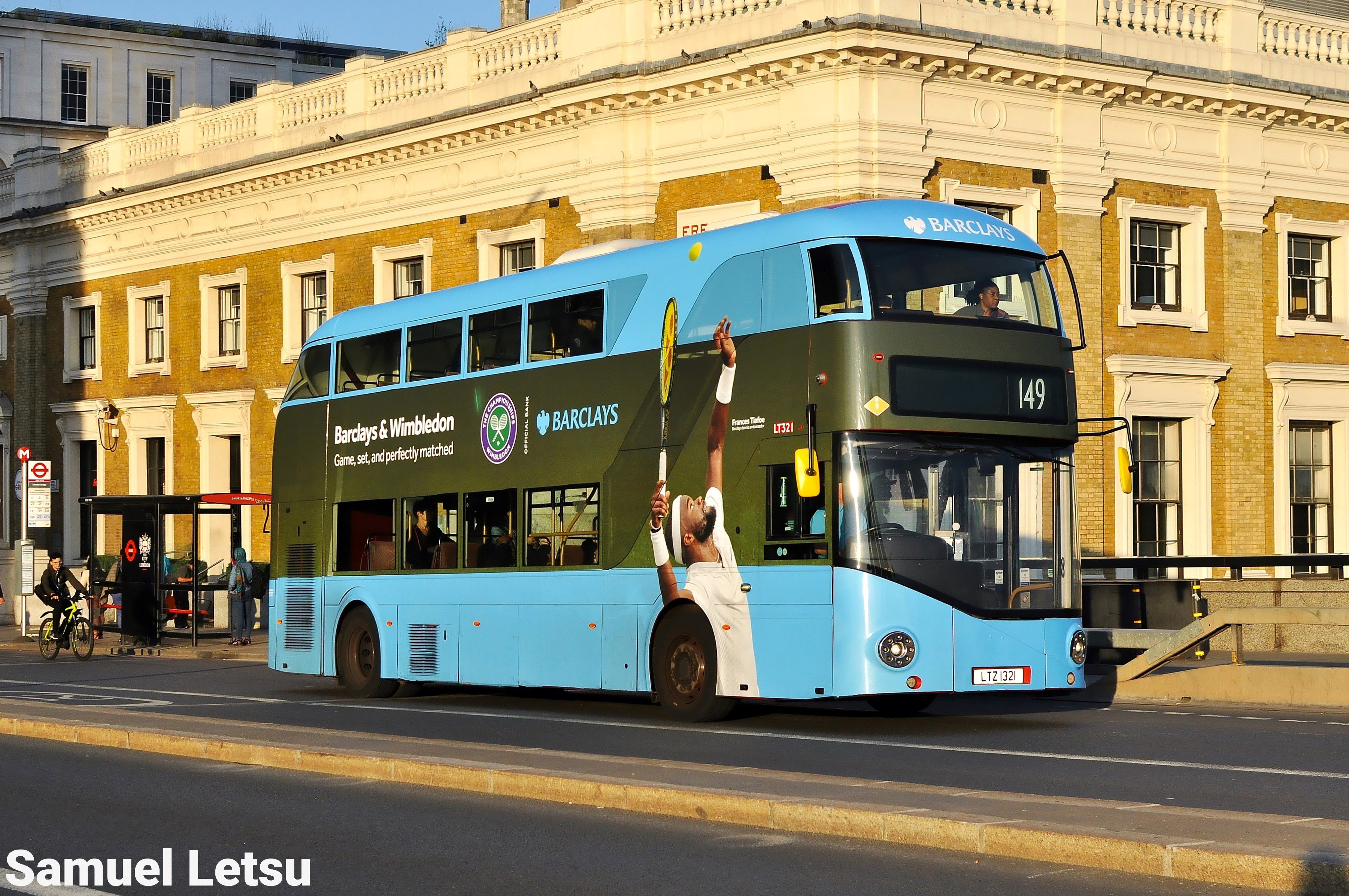 Picture of a bus