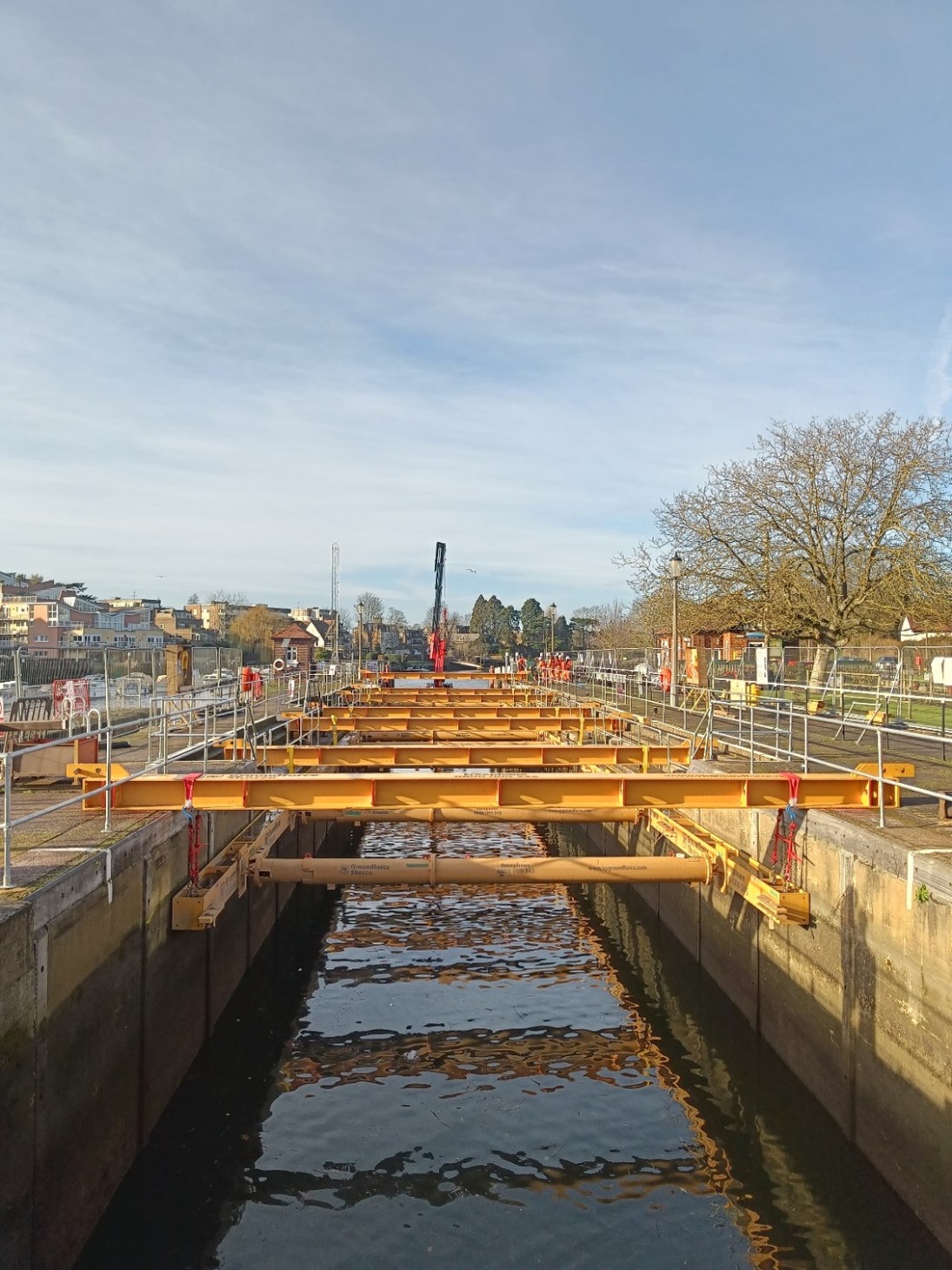 Figure 1 Propping and Temporary Works used to support the lock structure during construction.