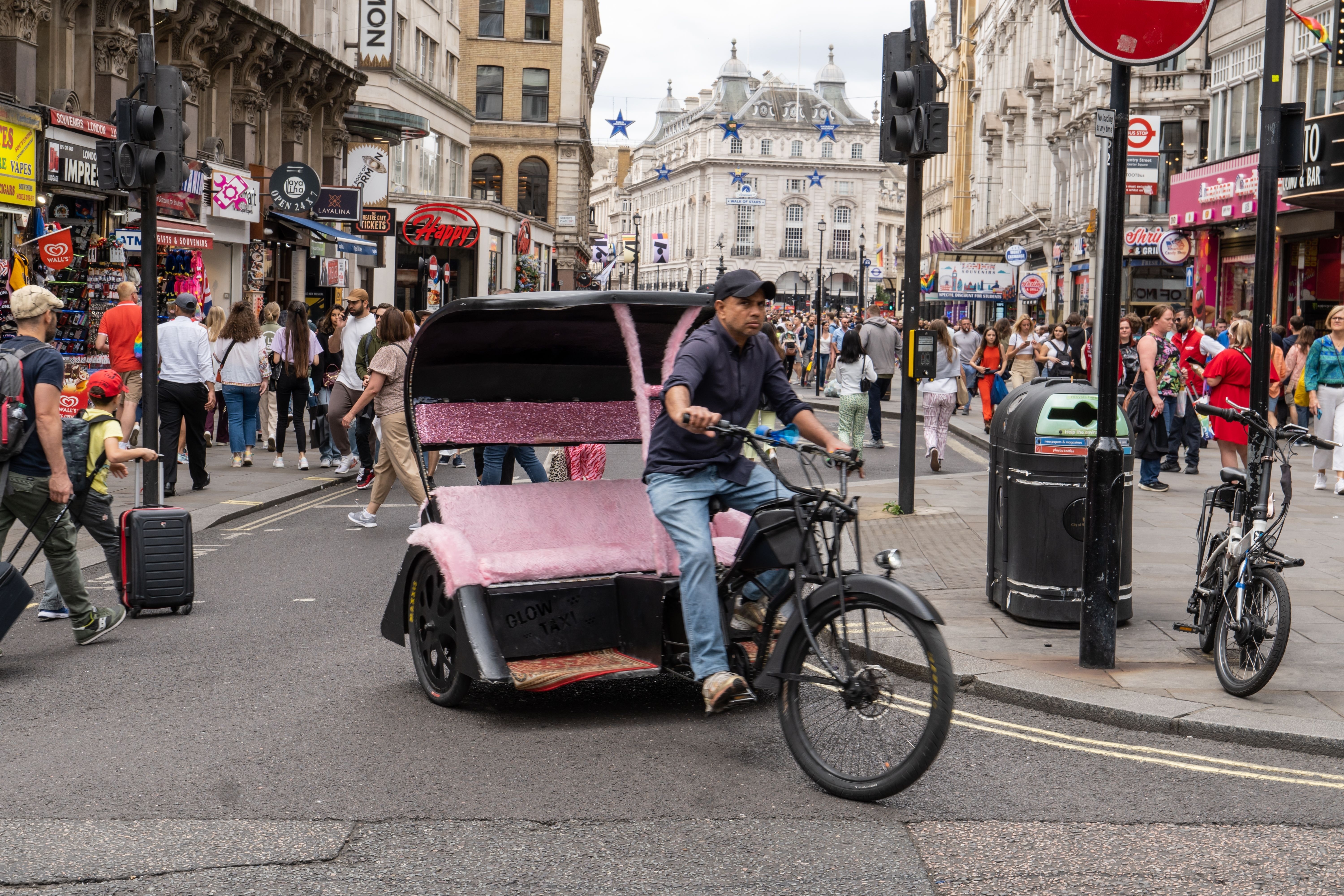 Image of pedicab in London