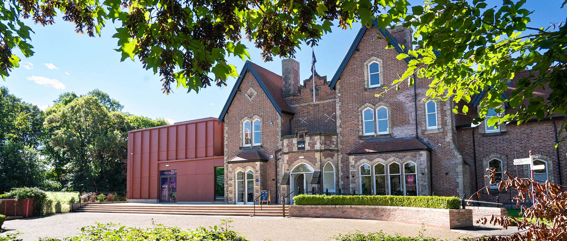 Theatre Porto in Ellesmere Port