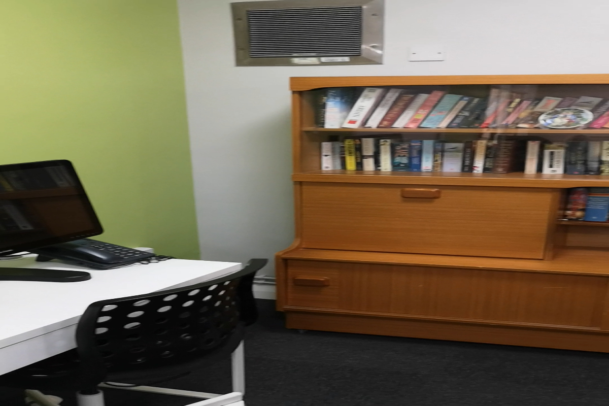 Tour of the communal area
