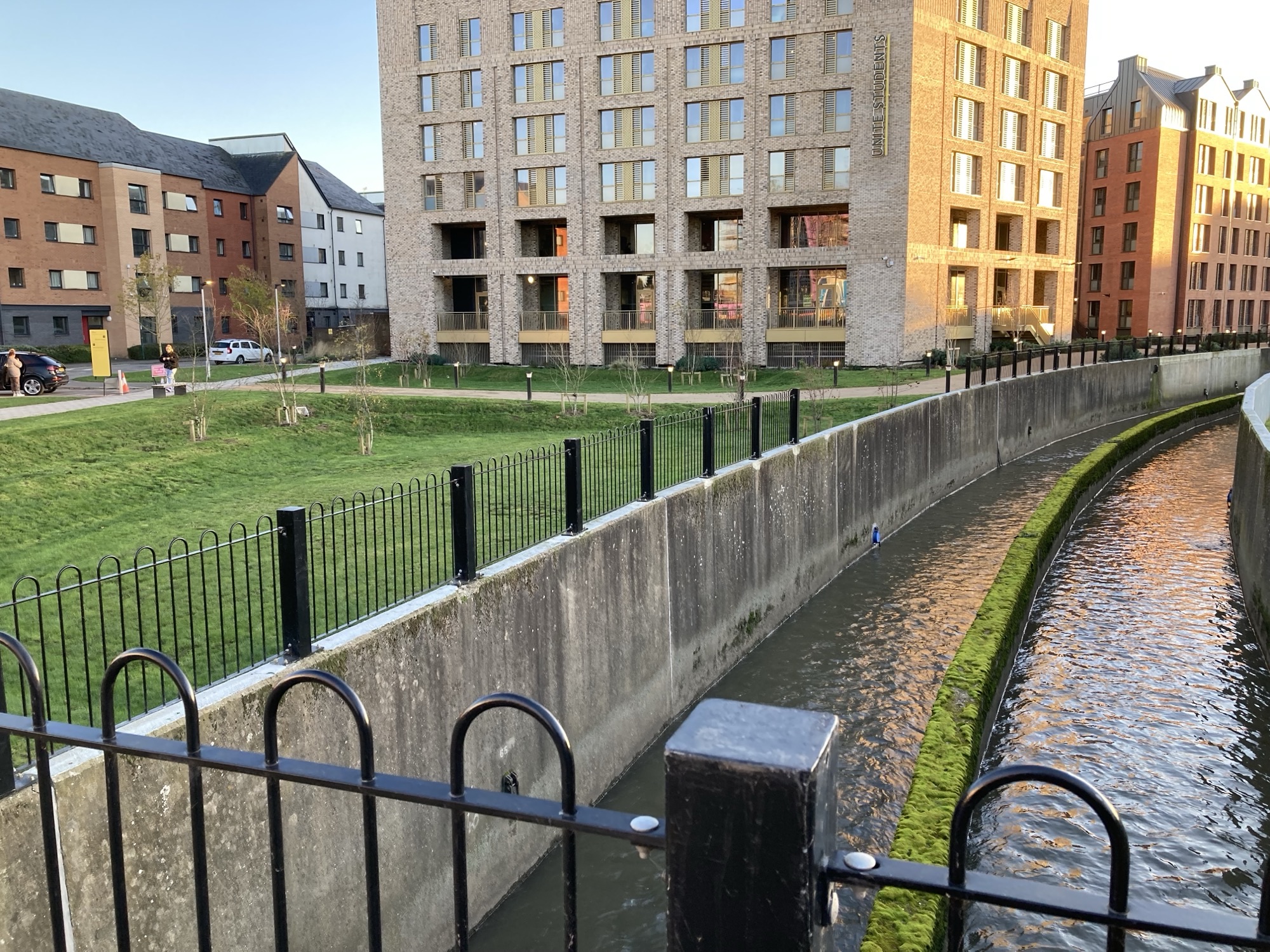 Leen old flood defence