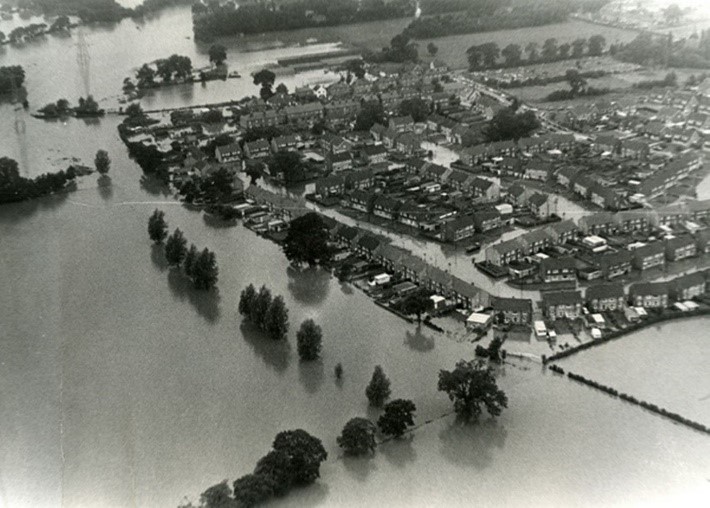 This Image shows flooding of Sanway Road during the 1968 floods.