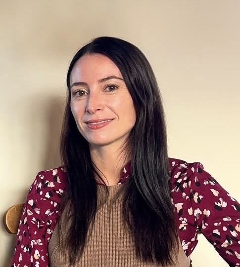 Aelod o'r tîm, Nichole Sarra