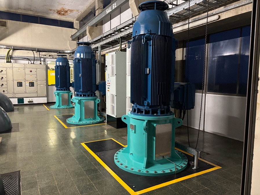 Picture of three large pumps in pumping station
