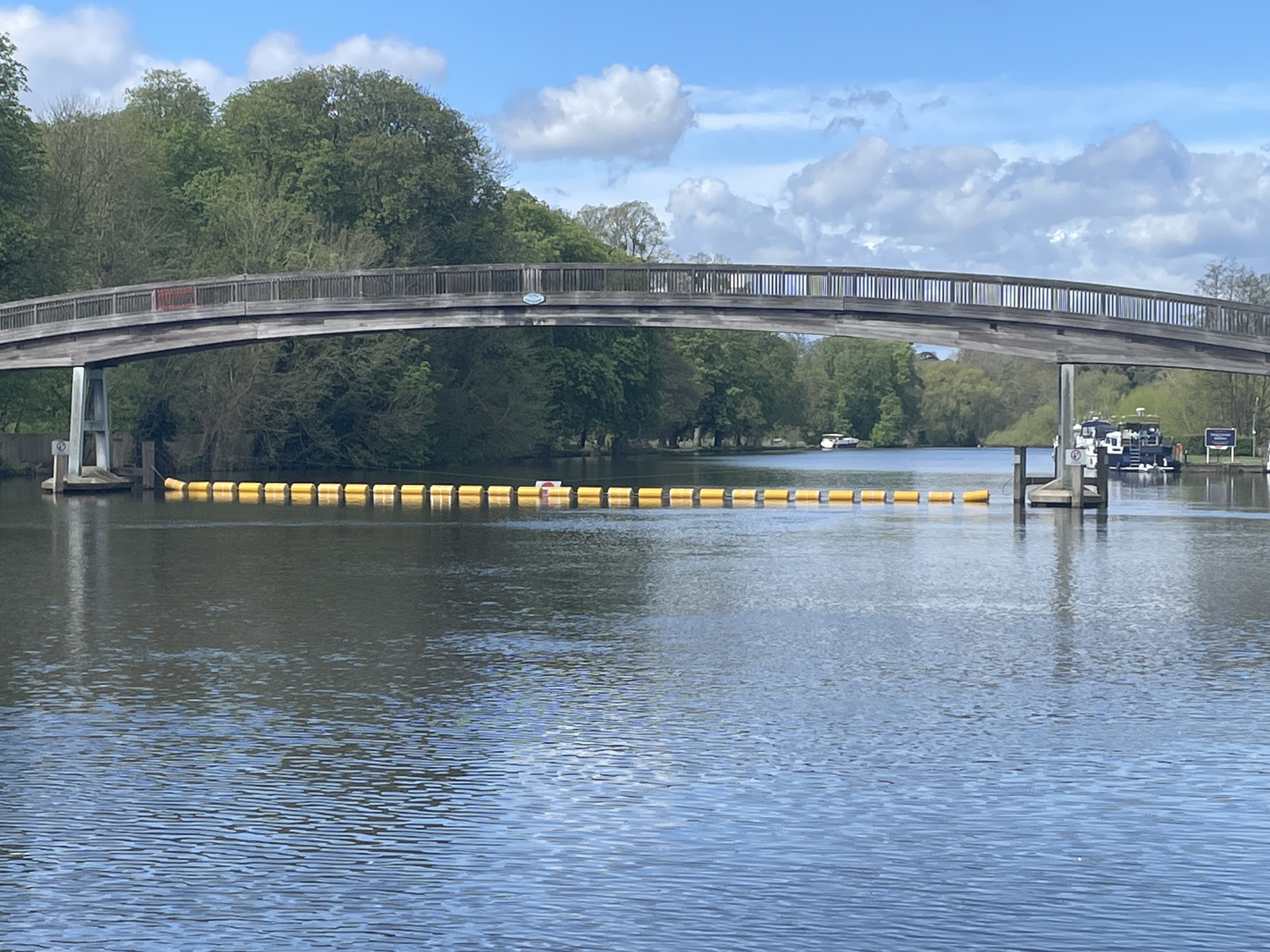photo of Temple footbridge showing the floating boom to restrict navigation in the centre of the bridge