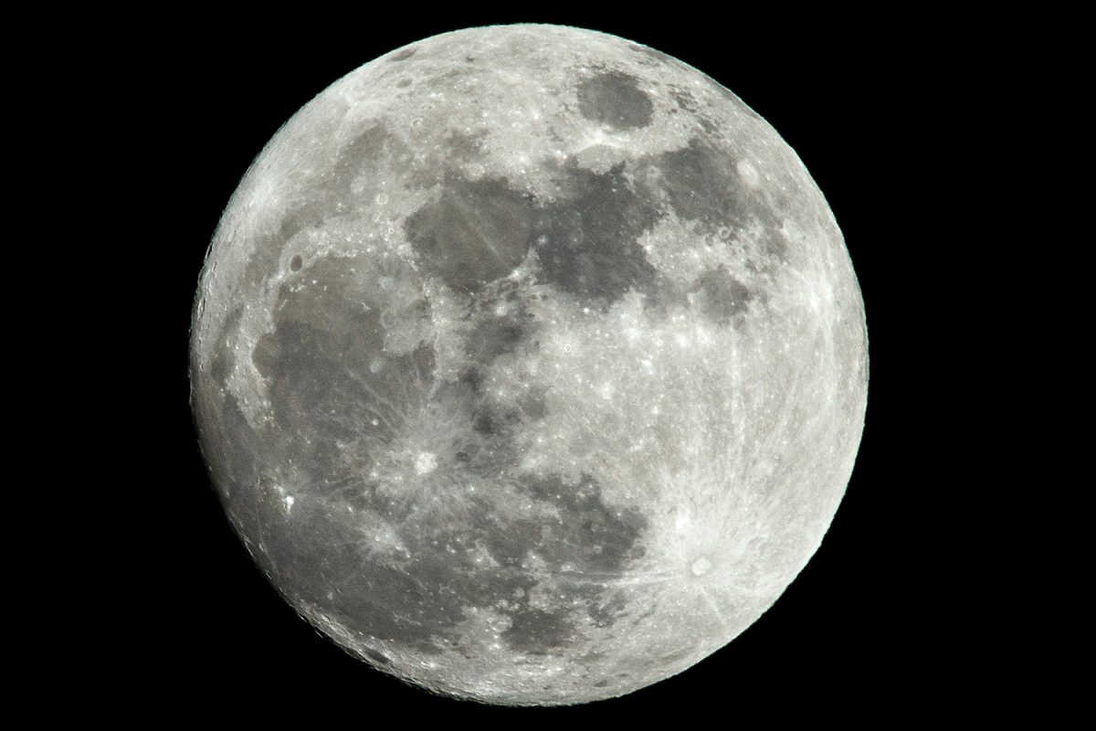 Esperant La Lluna Plena Resumenes » La primera lluna plena del 2017 | EL9NOU.CAT