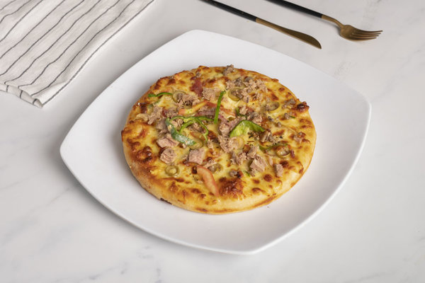Tuna Pizza