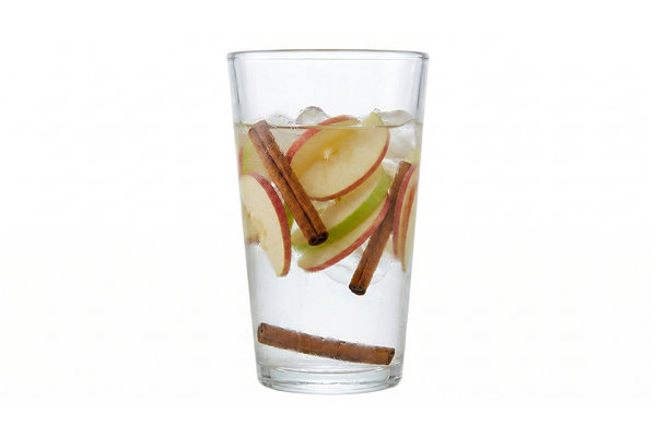 Cinnamon & Apple Detox Water