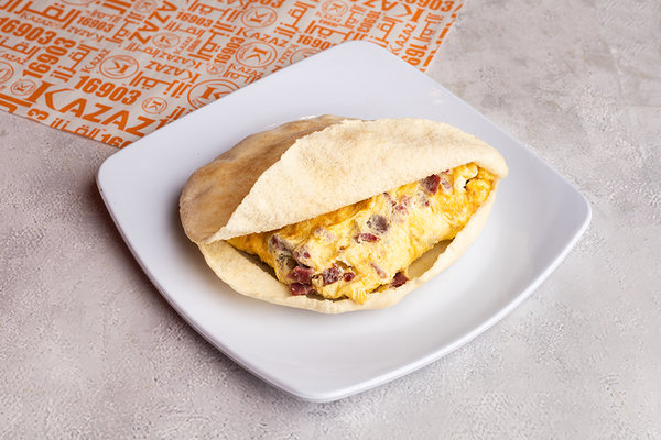Omelette with Pastrami Sandwich