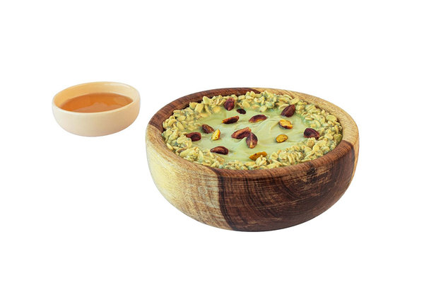 Pistachio Matcha Overnight Oats