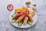 ساندوتش شاورما فراخ عربى  ابو مازن restaurant 