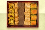 علبة بقلاوة بالمكسرات  Turkish Delight restaurant 