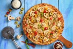 Mushroom & Vegetables Pizza  Abou Fares El Soury restaurant 