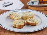 خبز الثوم بالجبنة  ميزون توماس restaurant 