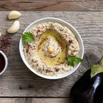 سلطة متبل  دجاج تكا restaurant 