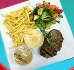 لحم فيليه  Breeze restaurant 