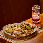 Creamy Mushroom Chicken   كونتري هيلز restaurant 