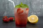 Strawberry Mojito  كونتري هيلز restaurant 