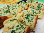 Garlic Bread with Cheese  بيتزا كينجدوم restaurant 