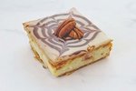 Noix de Pecan Mille Feuille  بول restaurant 