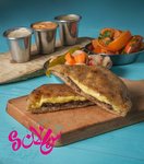 حواوشي لحمة بالجبنة  سكلانس restaurant 